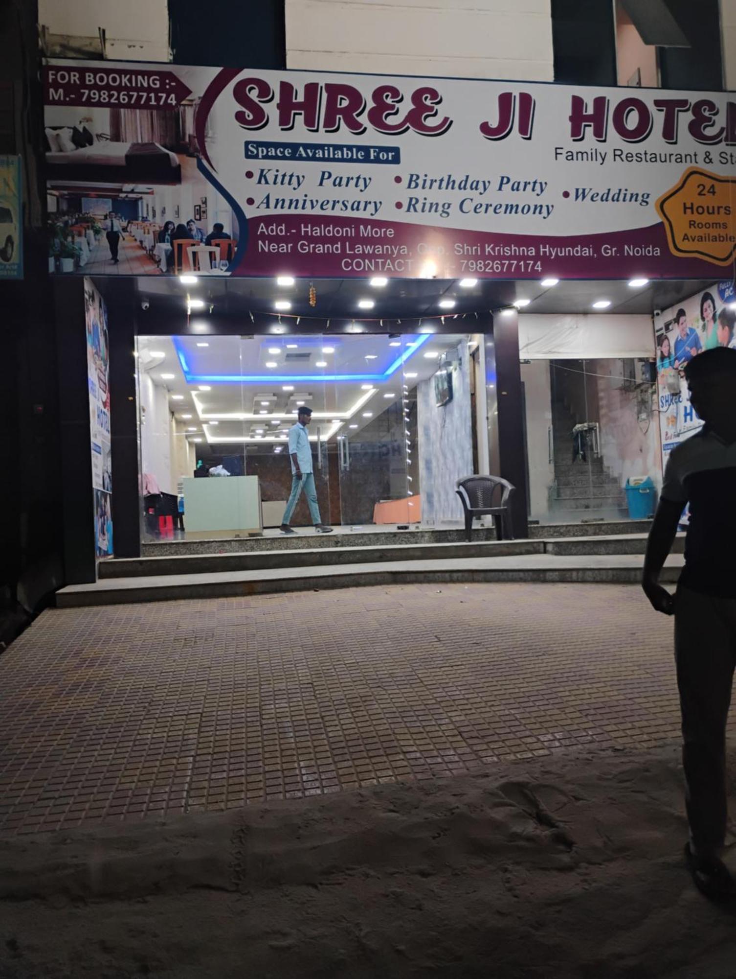 Shree Ji Hotel Greater Noida Exterior photo